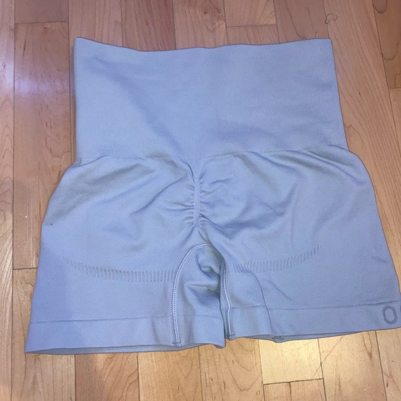 Bundle of 3 seamless scrunch butt gym shorts - Picture 7 of 10